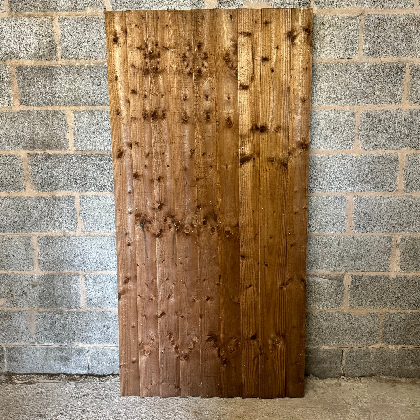 Feather Edge Gate